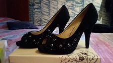 Scarpe nero con usato Scarpe nero con usato  Tula
