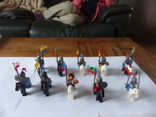 Lego lot figurine d'occasion Lego lot figurine d'occasion  Le Thuit-Signol