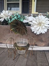 Mesa, cadeiras e guarda-chuva vintage de metal bistrô plantador, usado comprar usado  Enviando para Brazil