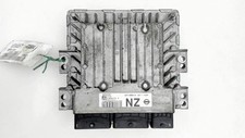 Calculateur moteur nissan d'occasion  Parthenay