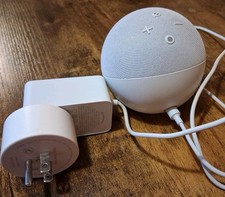 Usado Amazon Echo Dot (4ª Geração) Alexa, Glacier White, Smart Plug Incluído. comprar usado Usado Amazon Echo Dot (4ª Geração) Alexa, Glacier White, Smart Plug Incluído. comprar usado  Enviando para Brazil