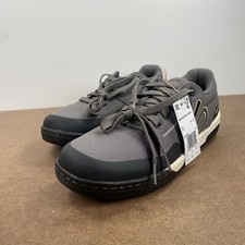 Scarpe adidas five usato  Spedire a Italy