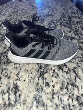 Adidas women cloud for sale  Marysville