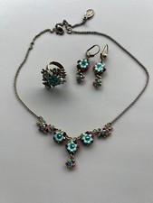 Les nereides jewellery for sale  MELKSHAM