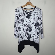 Túnica Chico's Floral Tamanho 0 / Pequena Feminina Branca Preta Elástica Manga 3/4 comprar usado  Enviando para Brazil