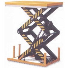 Piattaforma elevatrice elettri usato  Milano