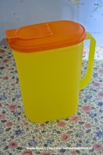 Pichet tupperware jaune d'occasion  Beuzeville
