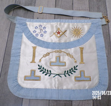 Tablier vénérable maitre d'occasion  France