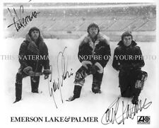 FOTO AUTOGRAFADA DA BANDA EMERSON LAKE AND PALMER 8x10 RPT ROCK CLÁSSICO comprar usado  Enviando para Brazil