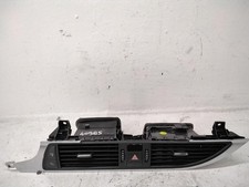 Griglia aria interna usato Griglia aria interna usato  Italia