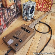 Guitare cigar box d'occasion  Saint-Girons