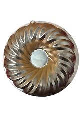 Molde vintage de cobre para assar gelatina forrado de estanho pendurado na parede comprar usado Molde vintage de cobre para assar gelatina forrado de estanho pendurado na parede comprar usado  Enviando para Brazil