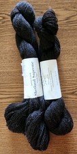 Wool yarn skeins d'occasion  Expédié en Belgium