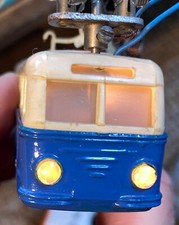 Trolley bus bleu d'occasion  Pléneuf-Val-André
