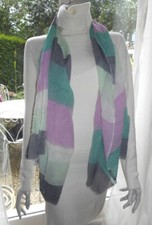 Grand foulard châle d'occasion  Montigny-le-Bretonneux