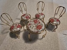 Antigo Cadeiras bistrô de metal dourado para casa de bonecas porcelana rosa flores forno mesa comprar usado  Enviando para Brazil