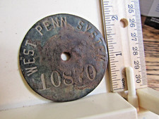 Usado, Marcador de poste de disco de metal antigo West Penn System 10870? etiqueta ferroviária para carrinho comprar usado  Enviando para Brazil
