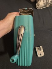 Triturador de gelo portátil vintage Maid of Honor Sears cromado metal/plástico turquesa comprar usado  Enviando para Brazil