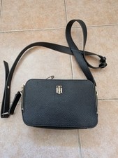 BOLSA TIRACOLO TOMMY Hilfiger th emblema câmera preta original  comprar usado  Enviando para Brazil