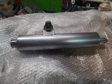 Silenziatore sinistro per usato Silenziatore sinistro per usato  Sustinente