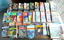 Lot livres anticipation d'occasion Lot livres anticipation d'occasion  Maël-Carhaix