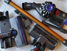 Aspirateur balai dyson d'occasion  Lyon IX