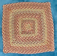 BOM TAPETE DE MESA QUADRADO FERRUGEM, BORGONHA, VERDE E BRONZEADO TRANÇADO OU PLACEMAT! comprar usado BOM TAPETE DE MESA QUADRADO FERRUGEM, BORGONHA, VERDE E BRONZEADO TRANÇADO OU PLACEMAT! comprar usado  Enviando para Brazil