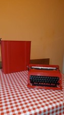 Olivetti valentine usato  San Venanzo