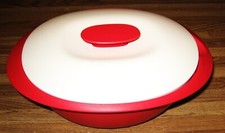 Tigela para servidor Tupperware arroz 1,8L/vermelho e branco/nova SEM CONCHA comprar usado Tigela para servidor Tupperware arroz 1,8L/vermelho e branco/nova SEM CONCHA comprar usado  Enviando para Brazil