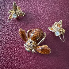Joan rivers bee for sale  LONDON