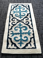 TAPETE SHYRDAK AUTÊNTICO FEITO À MÃO DE FELTRO QUIRGUIZ LÃ NATURAL - APROX 25" x 56" comprar usado  Enviando para Brazil