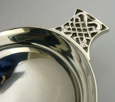 COPO QUAICH ESCOCÊS 152g SÓLIDO PRATA ESTERLINA UÍSQUE CELTA 1985 ARTES E ARTESANATO comprar usado  Enviando para Brazil