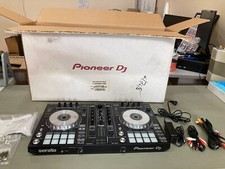 Controlador Serato DJ de 2 canales Pioneer DJ DDJ-SR2 con perillas y cables de caja segunda mano  Embacar hacia Mexico