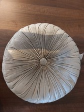 Lovely circular cushion for sale  NOTTINGHAM