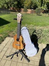 Concerto 24,5” Makani Ukulele Uke Modelo Reino Unido-23 Madeira Zebra Com Estojo Original BOM comprar usado  Enviando para Brazil