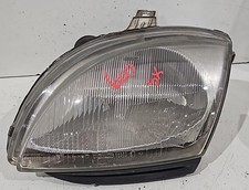 Faro anteriore sinistro usato  Italia