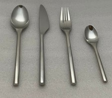 Cuillère dîner couteau d'occasion Cuillère dîner couteau d'occasion  Expédié en France