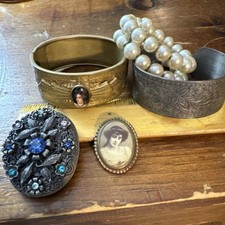 Large lot antique for sale  Warren
