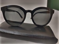 Lunettes soleil type d'occasion  Nîmes