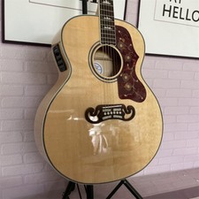 Natural solid spruce d'occasion  Expédié en Belgium