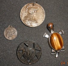 Bijoux pendentif tortue d'occasion Bijoux pendentif tortue d'occasion  Eauze