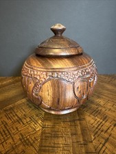 Hand carved round for sale  Silver Creek