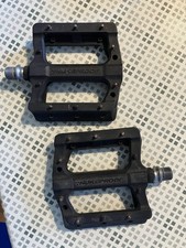 flat mountain pedals bike for sale  NEW MALDEN