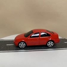 Maisto 1999-2005 Volkswagen VW Jetta Mk4 A4 Bora Sedan vermelho escala 1:64 quase perfeito comprar usado  Enviando para Brazil