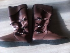 Bottes médiévales cuir d'occasion  Lorient
