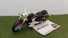 Kawasaki 1500 rouge d'occasion  Rochefort-Montagne