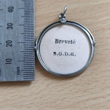 Pendentif médaillon porte d'occasion  Montlouis-sur-Loire