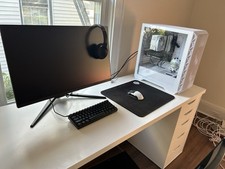 Gaming setup includes for sale  Yonkers