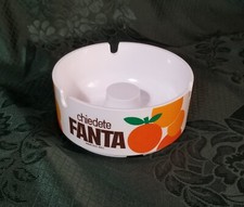 Posacenere fanta aranciata usato  Italia