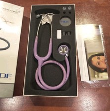 MDF Instruments MDF777 MD One Estetoscópio Roxo Pastel Adulto NOVO Caixa Aberta  comprar usado MDF Instruments MDF777 MD One Estetoscópio Roxo Pastel Adulto NOVO Caixa Aberta  comprar usado  Enviando para Brazil